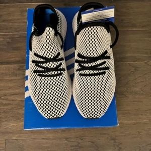 Adidas Deerupt Sneakers size 12